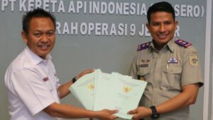 PT KAI Selamatkan Aset, BPN Serahkan Sertifikat