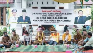 Wabup Asahan Dampingi Ketua Komisi II DPR RI Kunjungi Desa Suka Makmur