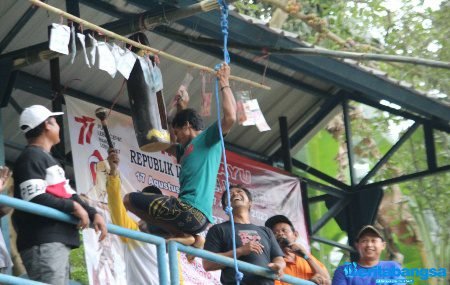 HUT RI