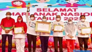 Bupati Asahan Terima Penghargaan Kabupaten Layak Anak
