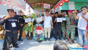 Baju Adat Pernik Budaya Nusantara Warnai JJS LPM Suramadu