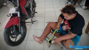 Pemotor Pakai Knalpot Brong di Tulungagung Ditilang dan Disanksi