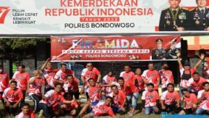 Polres Bondowoso Gelar Piramida Dengan Olah Raga Bersama Insan Pers