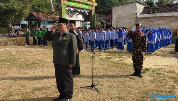 momen saat pelaksanaan upacara