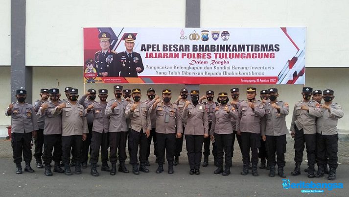 foto bersama Bhabinkantibmas seluruh Polsek dijajaran Polres Tulungagung