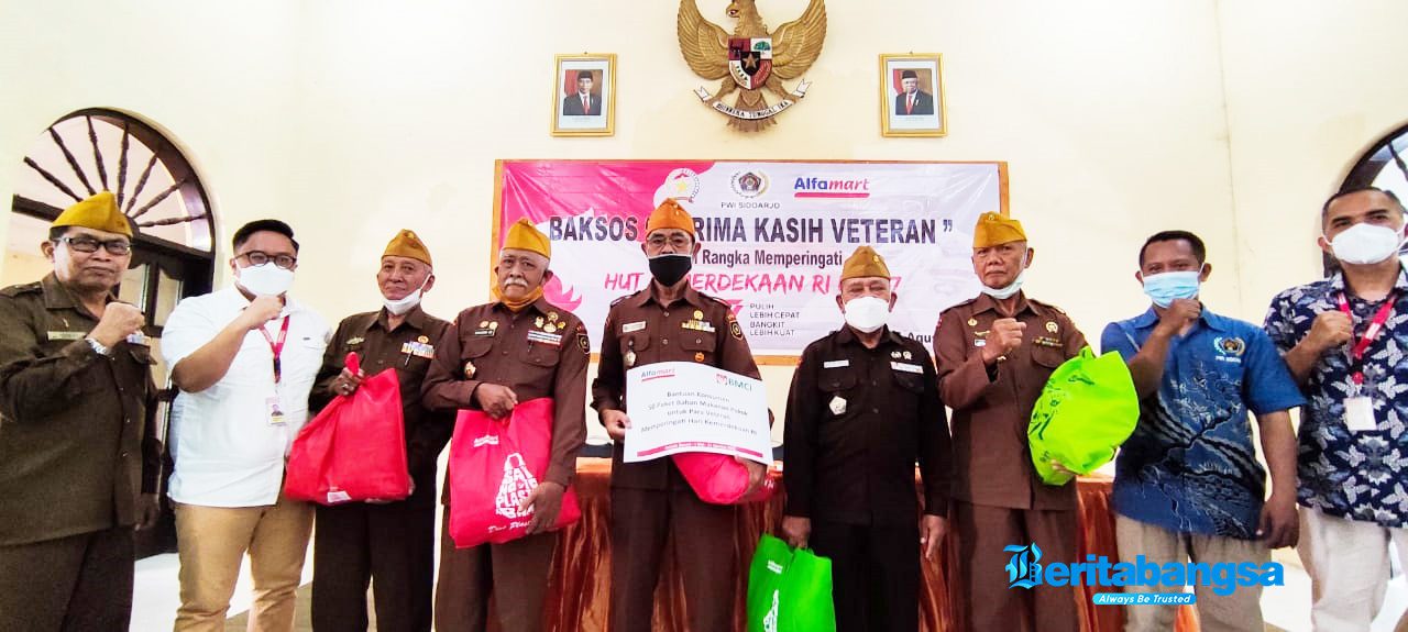 baksos pwi sidoarjo-alfamart