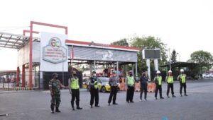 Polres Tanjung Perak dan TNI Jaga Ketat 14 SPBU