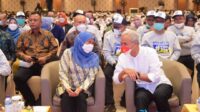 Digadang Bakal Maju Bareng Ganjar di Pilpres 2024, Khofifah Tersipu