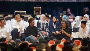 Duet Cak Nun dan Khofifah Ngaji Kebangsaan