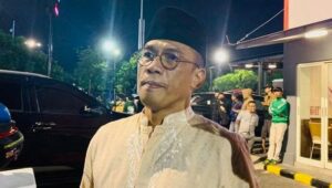 Kapolrestabes Surabaya Kendalikan Aksi Brutal Bonek