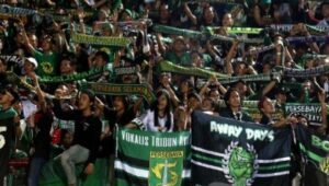 Bonek Tolak Azrul Ananda Mundur dari Persebaya
