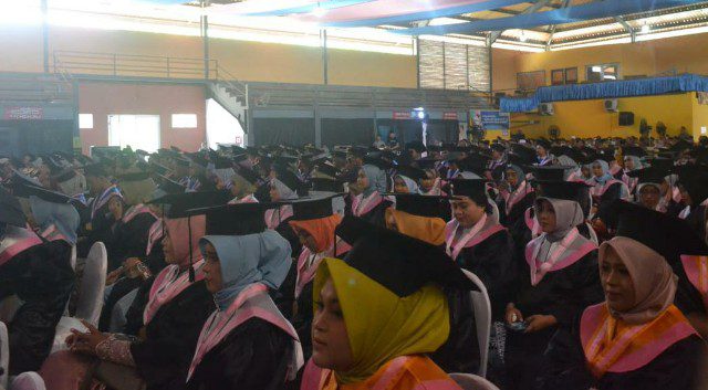 Peserta Wisuda