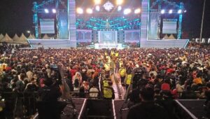 Alun-Alun Dibanjiri Puluhan Ribu Warga Kota Blitar, Road to Kilau Raya MNCTV Berlangsung Meriah