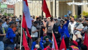 12 Titik Aksi Unjuk Rasa Tolak Kenaikan Harga BBM di Jatim Kondusif