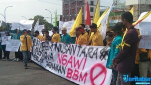 Aliansi BEM Ngawi Bergerak Tolak Kenaikan BBM