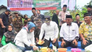 Jalan Sudah Mulus, Warga Lumajang Syukuran