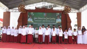 Gema Sholawat dan Grand Launching Gerakan 5000 Hafiz Hafizah Juz 30 di Jombang