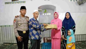 Aksi Personel Samapta Polres Jombang Ini, Bikin Terenyuh