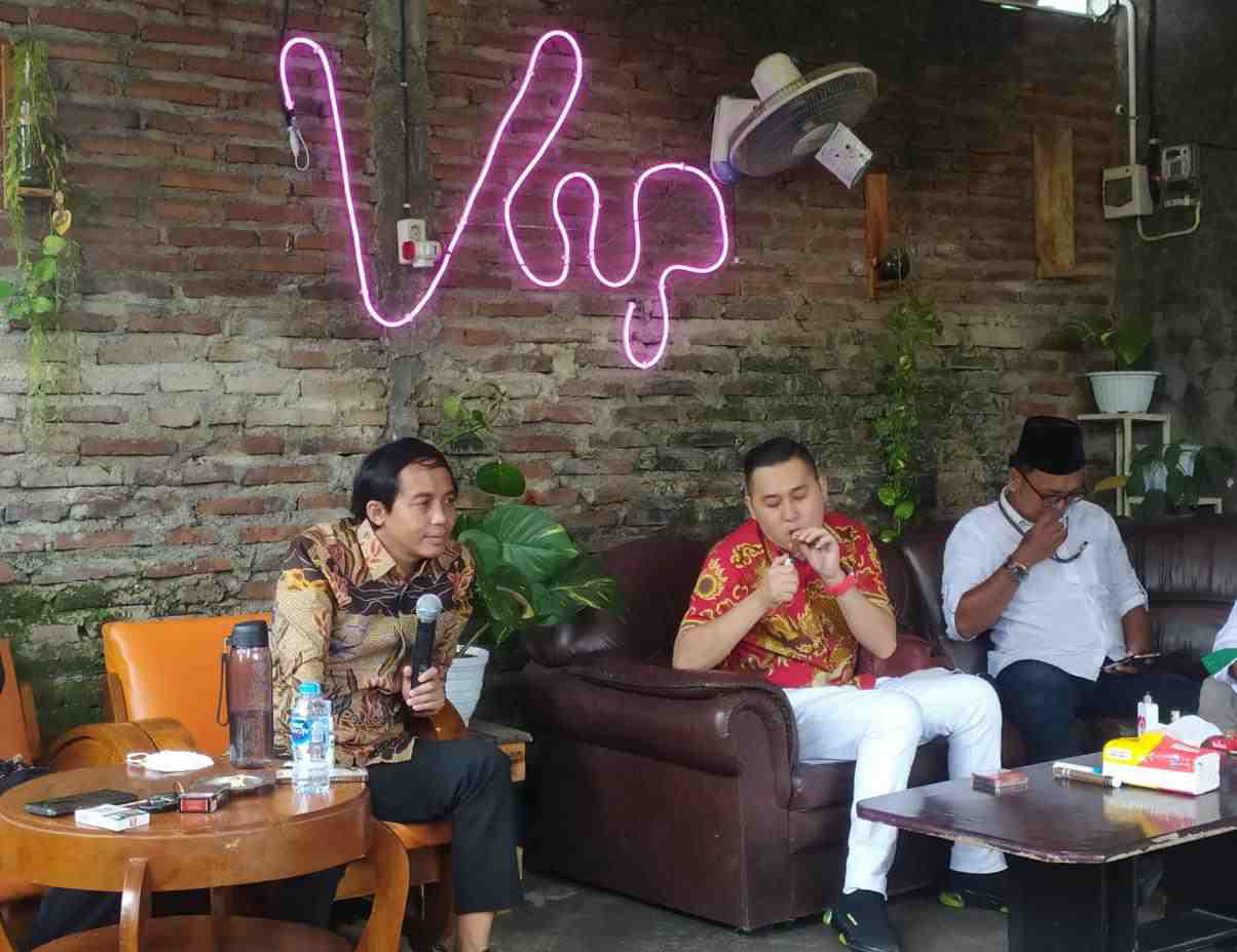 Raja Juli Antoni,