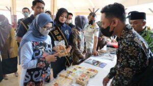 Melalui OVOP, Bupati Blitar Terus Dorong  Kemajuan Potensi Desa
