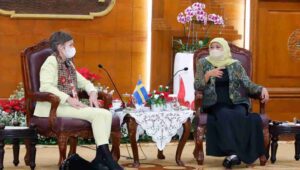 Swedia akan Investasi  Bus dan Kereta Listrik