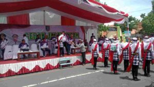 Aksi Sekdakab Jombang Panggil Peserta Gerak Jalan, Ada Apa ?