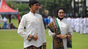 Bupati Mundjidah Wahab Launching Busana Khas Jombang