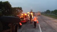 Blarr, Truk Tabrak Truk di Tol Jombang, Dua Korban Luka Berat