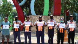 Kali Ini Tukang Parkir Bojonegoro Deklarasi Dukung Kinerja Polri
