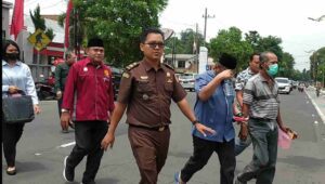 Pelimpahan Tahap Dua, Oknum Jaksa Cabul Ditahan di Lapas Jombang