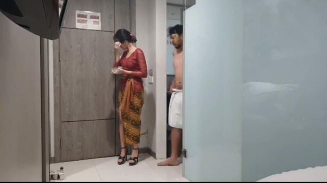 Kebaya Merah