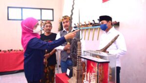 Bravo! Desa Wisata Keris Aeng Tongtong Sumenep Raih Juara I ADWI 2022 Kemenparekraf
