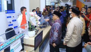Di Probolinggo, Menteri PAN-RB Resmikan Layanan Drive Thru Tambahan