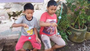 Prihatin Dolanan Tradisional Dikikis Gadget, Begini Usulan Pengamat Pendidikan