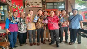 Wow, Konjen Amerika Serikat Terpukau Lihat Museum Potehi Gudo Jombang