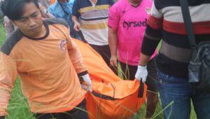 Warga Kayen Jombang Geger Temukan Mayat Gepeng
