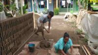 Sekeping Asa Ibu di Jombang dan Cucunya, Bertahan Hidup dari Produksi Bata