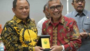 Ketua Golkar Jatim Prihatin, Kabar OTT KPK Terhadap Pimpinan Dewan Jatim