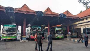 Calon Penumpang di Terminal Bayuangga Probolinggo Melonjak