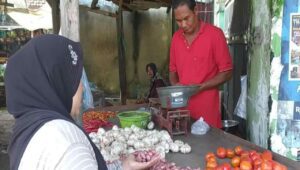 Cuaca Ekstrem Bikin Harga Bawang di Jombang Makin Perih