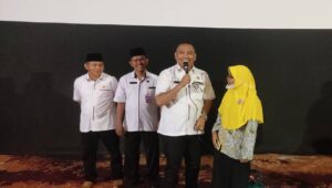 Ketua Komisi D, Ajak Guru dan Murid SMPN 1 Randuagung Berkarakter Pancasila