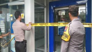 Pasca Perampokan di BRI Kunir Ratusan Juta, Polres Lumajang Olah TKP