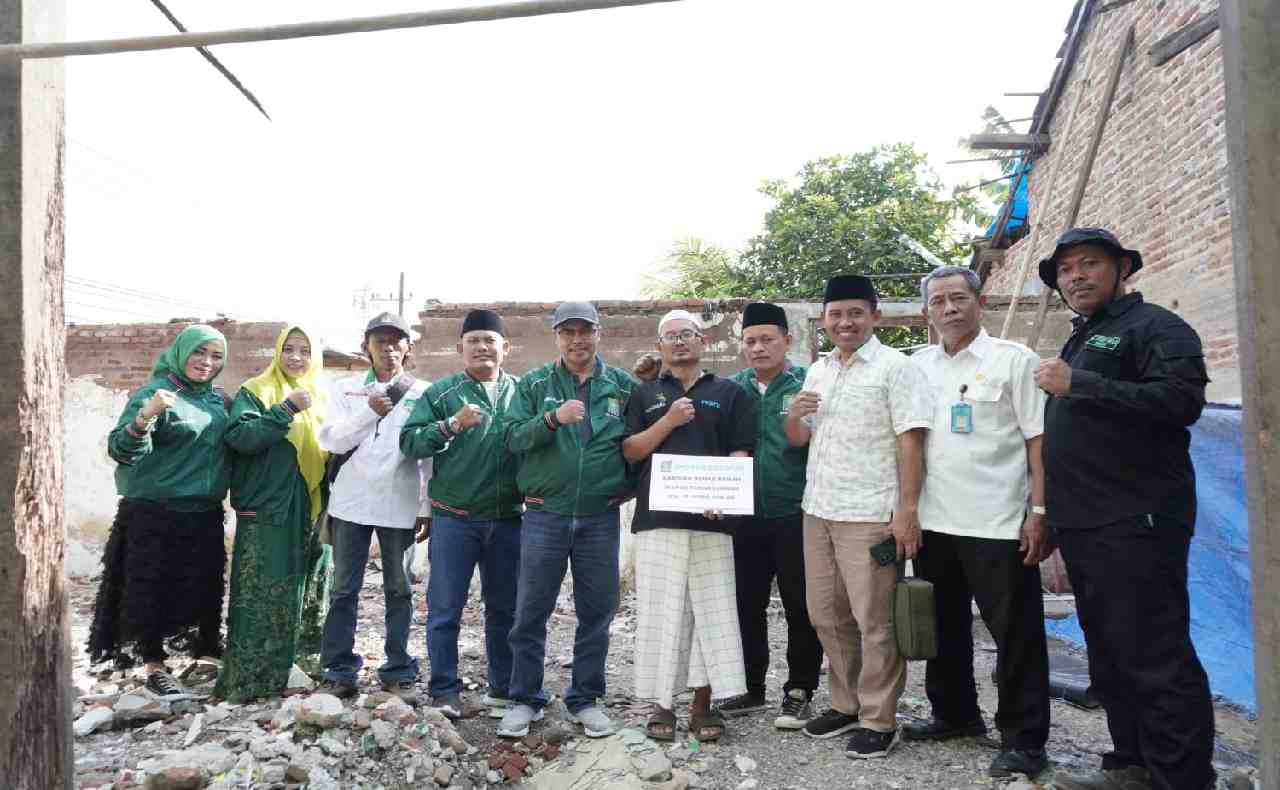 Rumah Roboh