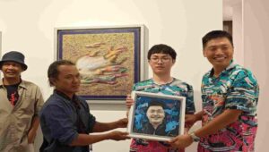 Komunitas Tapal Batas Gelar Pameran Lukisan di Vinautism Gallery