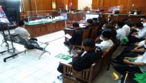 17 Terdakwa Saling Jadi Saksi Mafia BBM, Kini Edial Bongkar Modus dan Siapa yang Terlibat