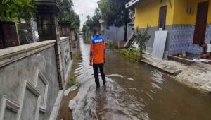 Banjir di Jombang Surut, Hujan Lebat Masih Menghantui