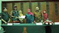 Jelang Pemilu 2024, KPU Gelar Coklit di Kediaman Gubernur Khofifah