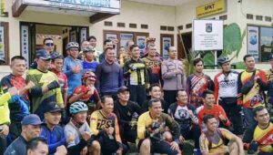 Jalin Sinergi, Kapolres dan Dandim Sampang Gowes Bersama