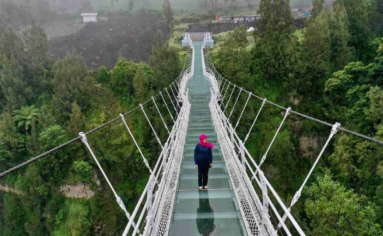 Jembatan kaca