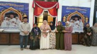 Hujan Tangis Sambut Kedatangan Janda Tua yang Diberangkatkan Umroh oleh Bupati Sampang